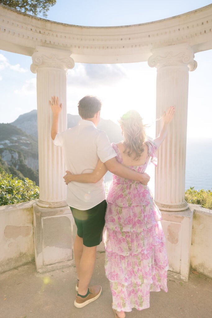 Honeymoon session in Capri in Villa Lysis