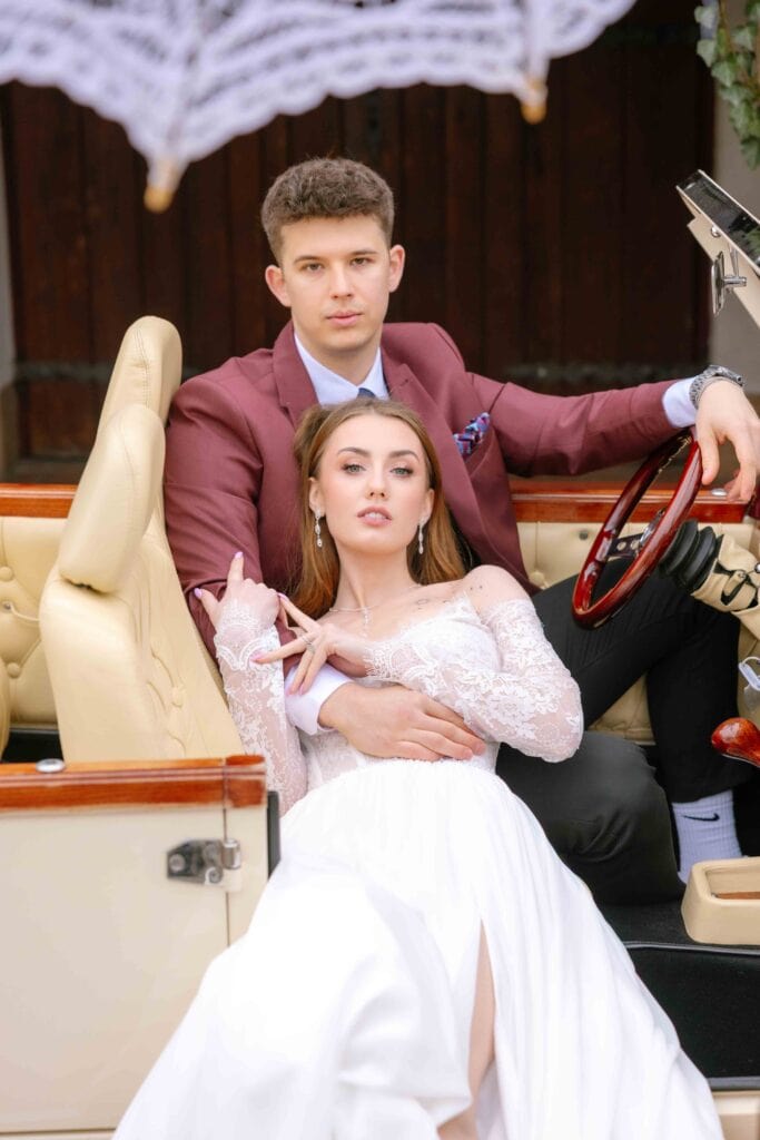 Wedding session in retro car Poznan, International Wedding Photographer Poznan