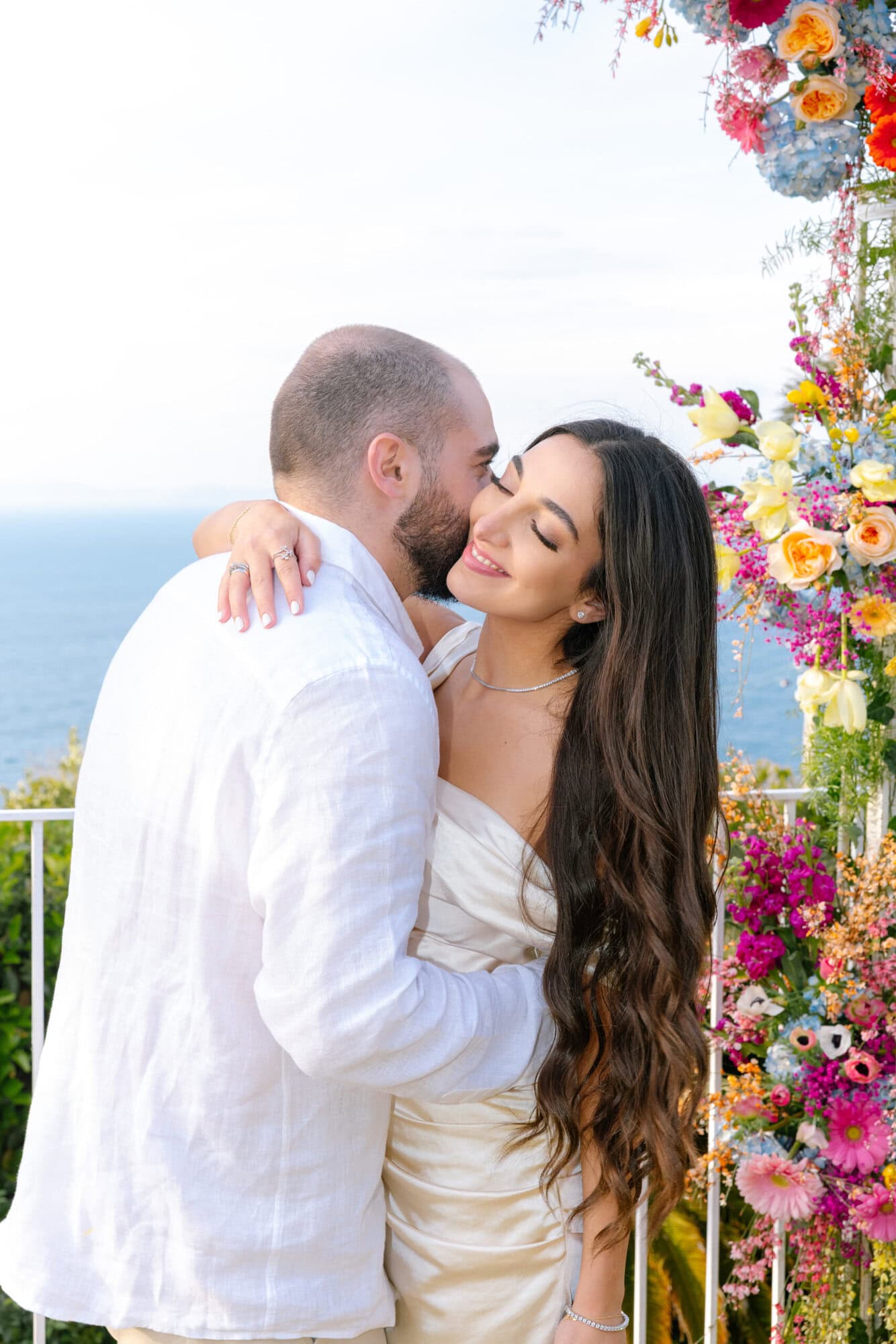 Engagement proposal reportage in Capri Villa Bluelens photo