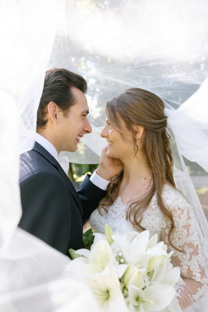 Bride First look international wedding venue Munich Kurhaus Bad Tölz